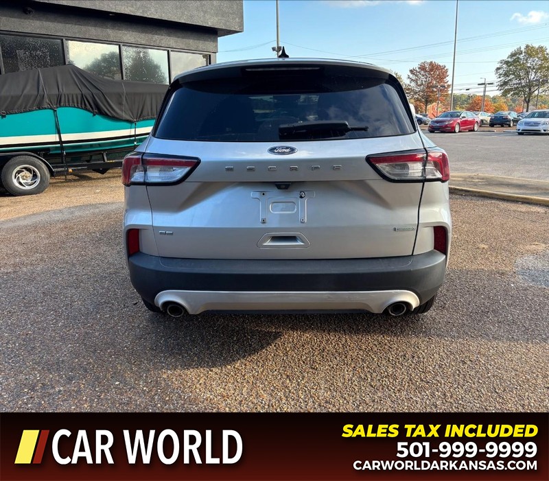 Ford Escape Vehicle Full-screen Gallery Image 4