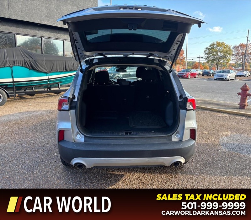 Ford Escape Vehicle Full-screen Gallery Image 5