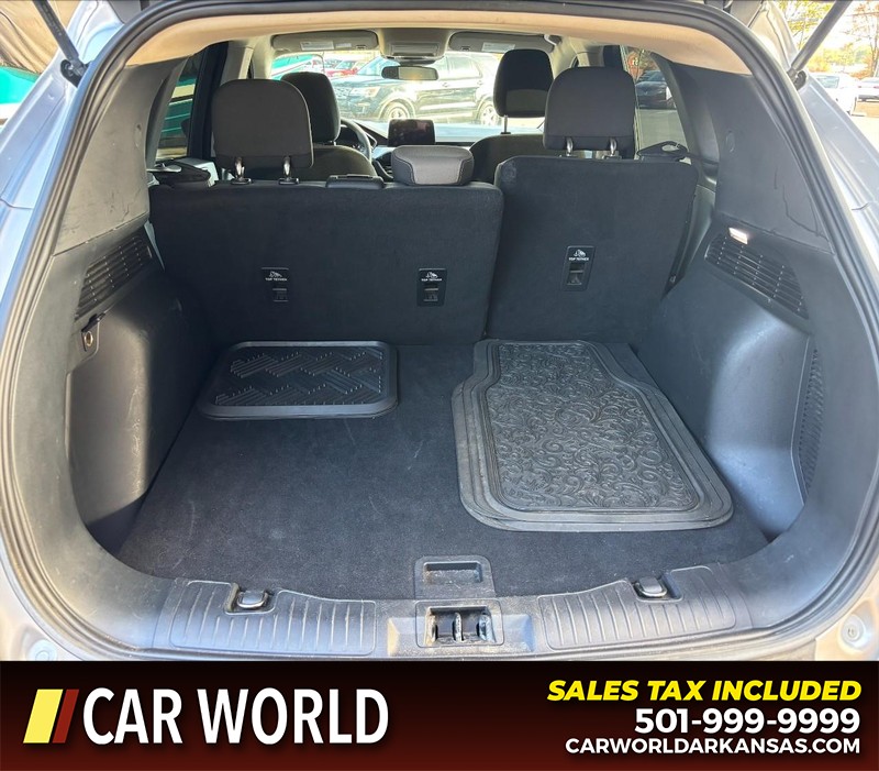 Ford Escape Vehicle Full-screen Gallery Image 6