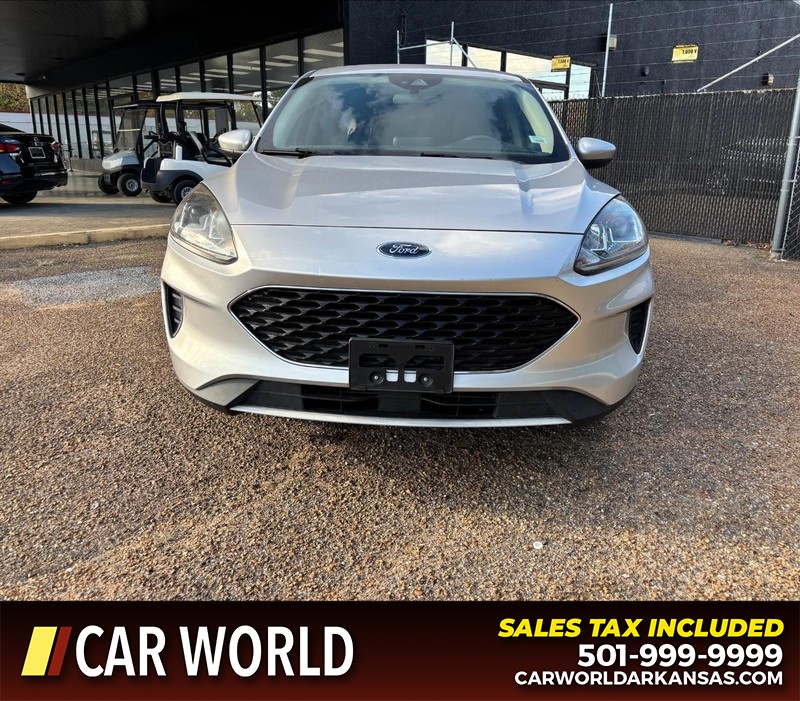 Ford Escape Vehicle Full-screen Gallery Image 10