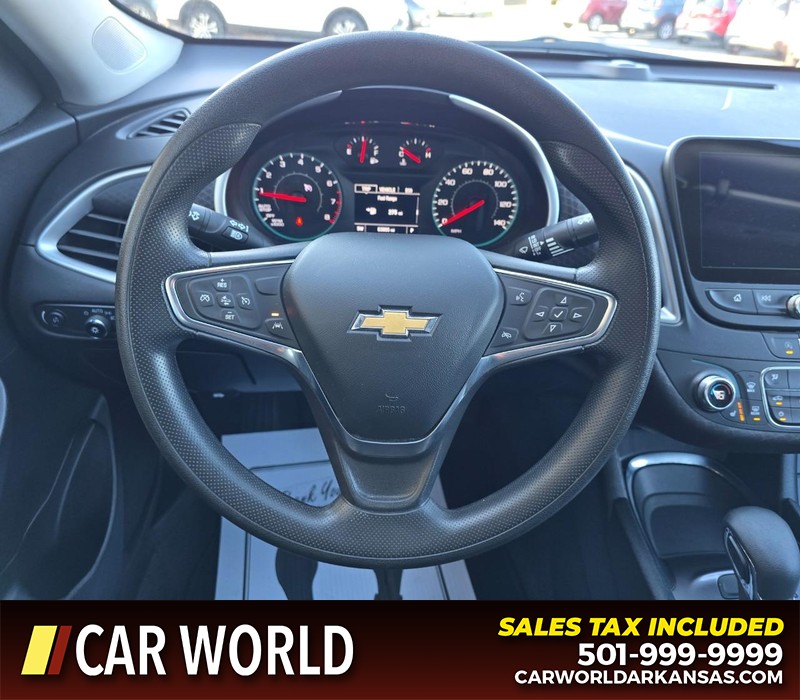 Chevrolet Malibu Vehicle Full-screen Gallery Image 15