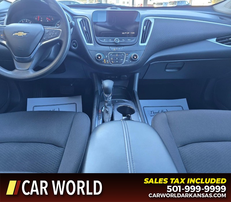 Chevrolet Malibu Vehicle Full-screen Gallery Image 18