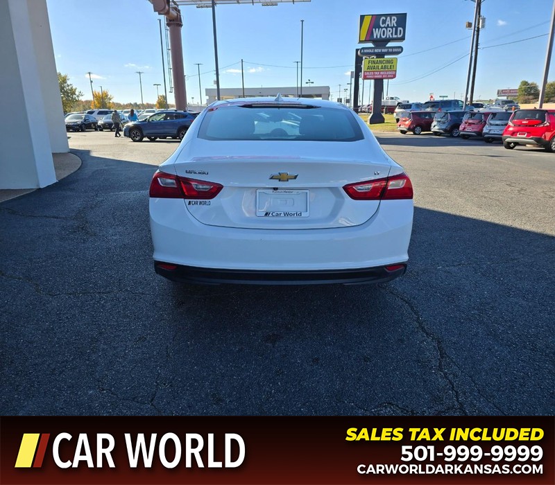 Chevrolet Malibu Vehicle Full-screen Gallery Image 5