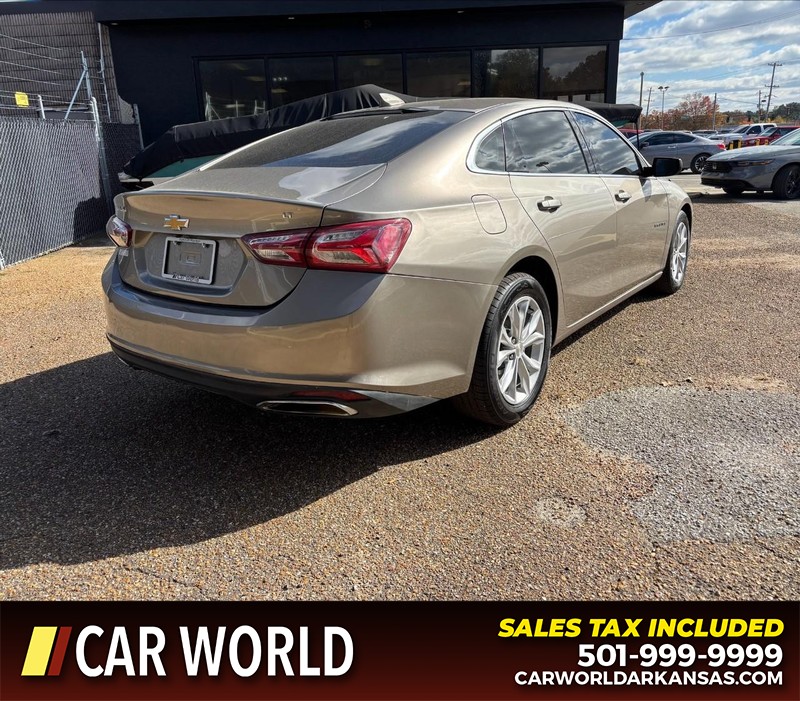 Chevrolet Malibu Vehicle Full-screen Gallery Image 3