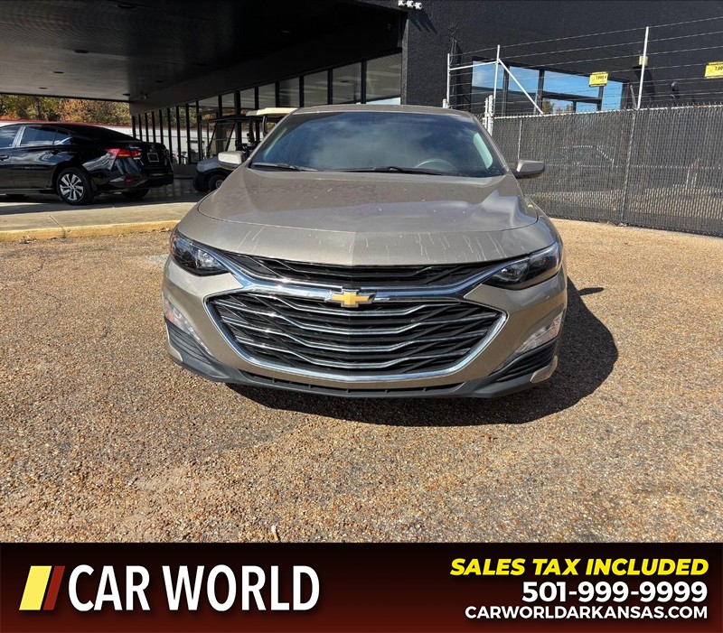 Chevrolet Malibu Vehicle Full-screen Gallery Image 10