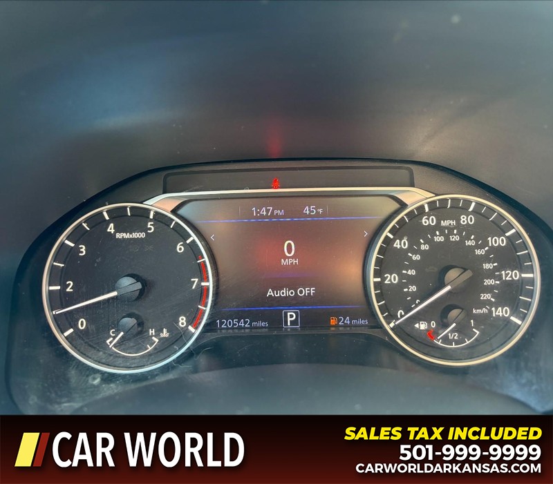 Nissan Altima Vehicle Full-screen Gallery Image 19