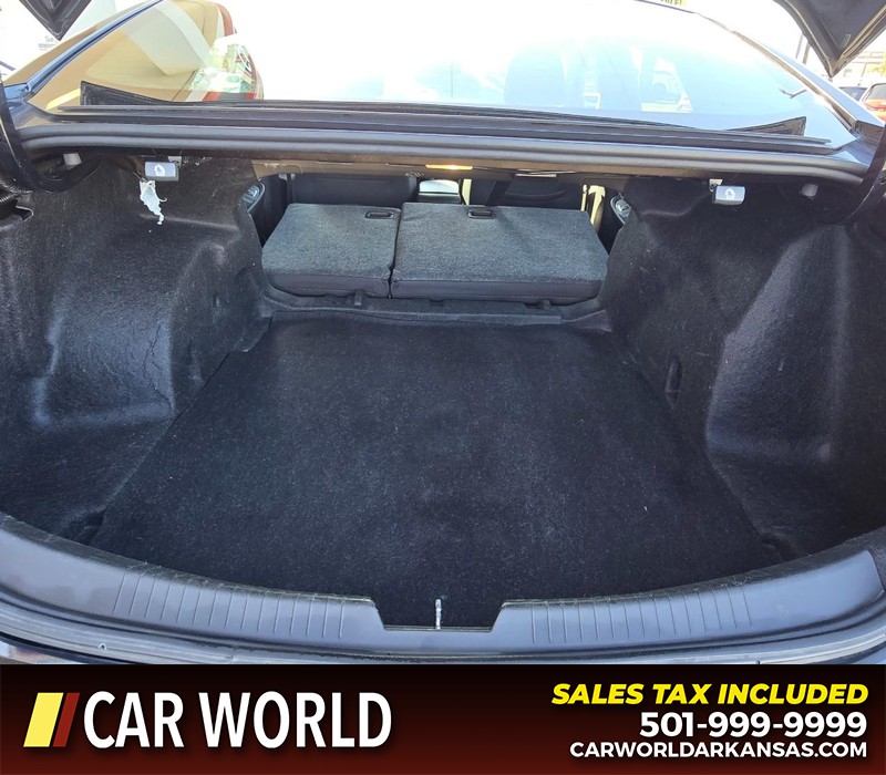 Chevrolet Malibu Vehicle Full-screen Gallery Image 14