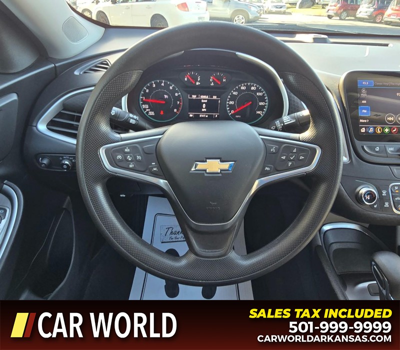 Chevrolet Malibu Vehicle Full-screen Gallery Image 15