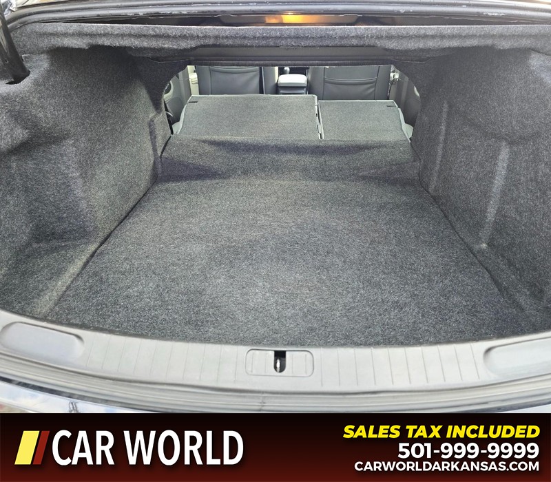 Chevrolet Impala Vehicle Full-screen Gallery Image 14