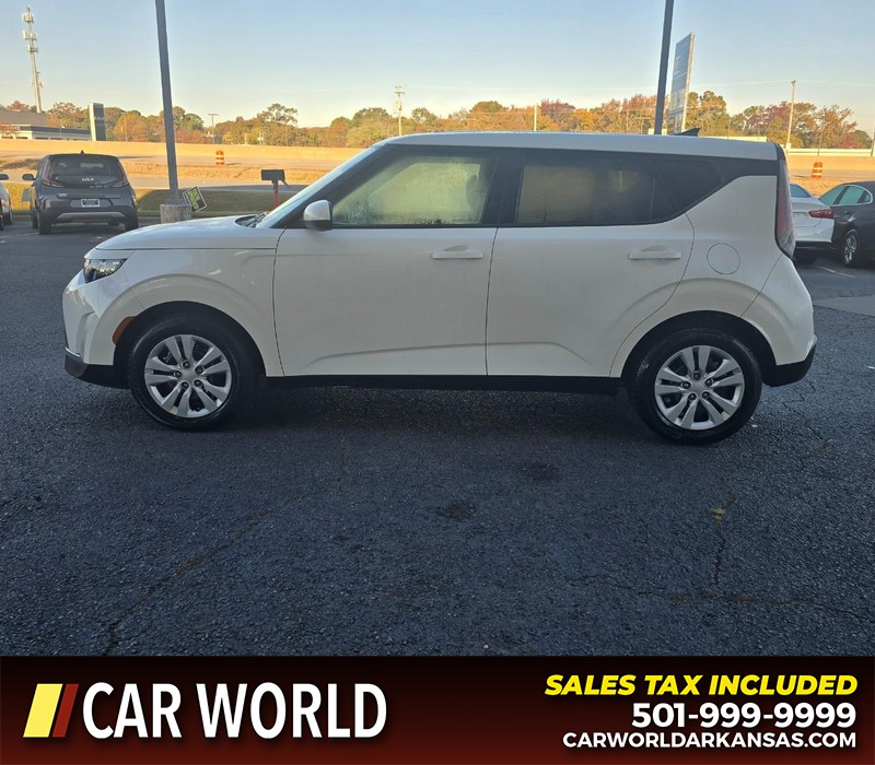 Kia Soul Vehicle Full-screen Gallery Image 4