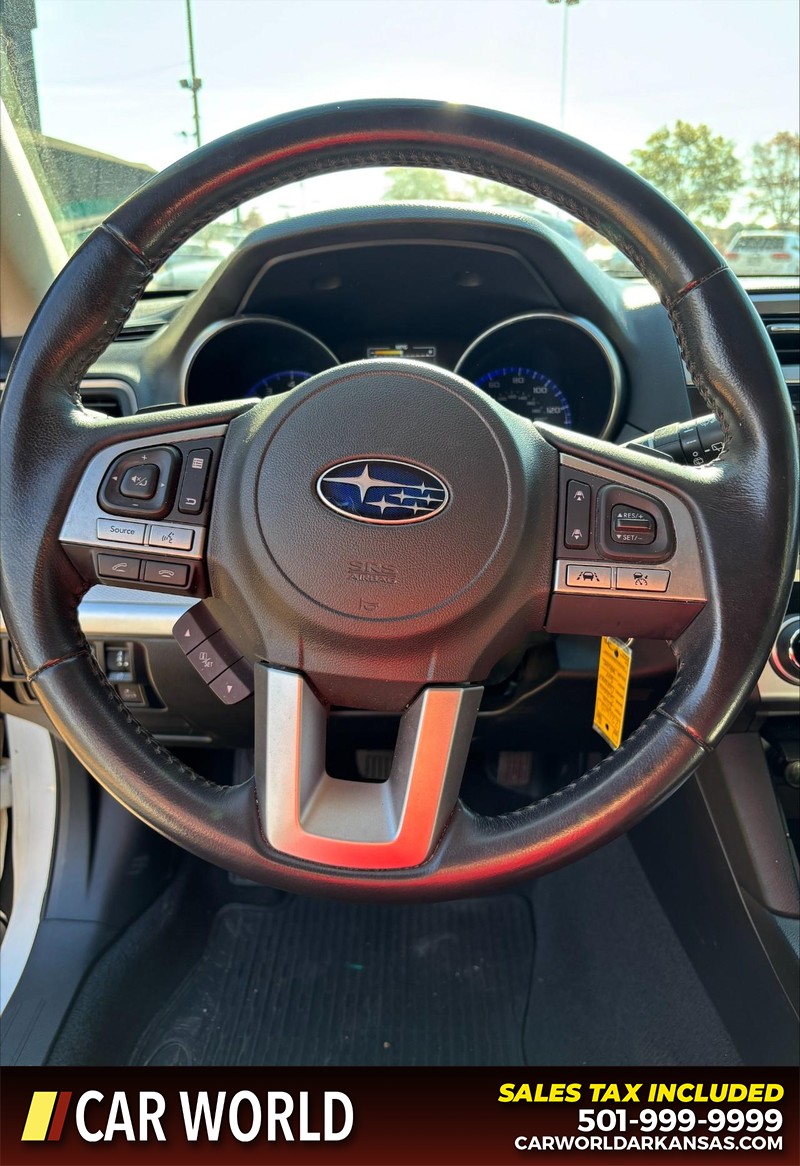 Subaru Outback Vehicle Full-screen Gallery Image 18