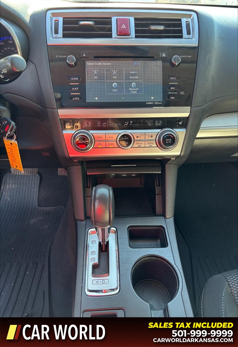 Subaru Outback Vehicle Full-screen Gallery Image 19