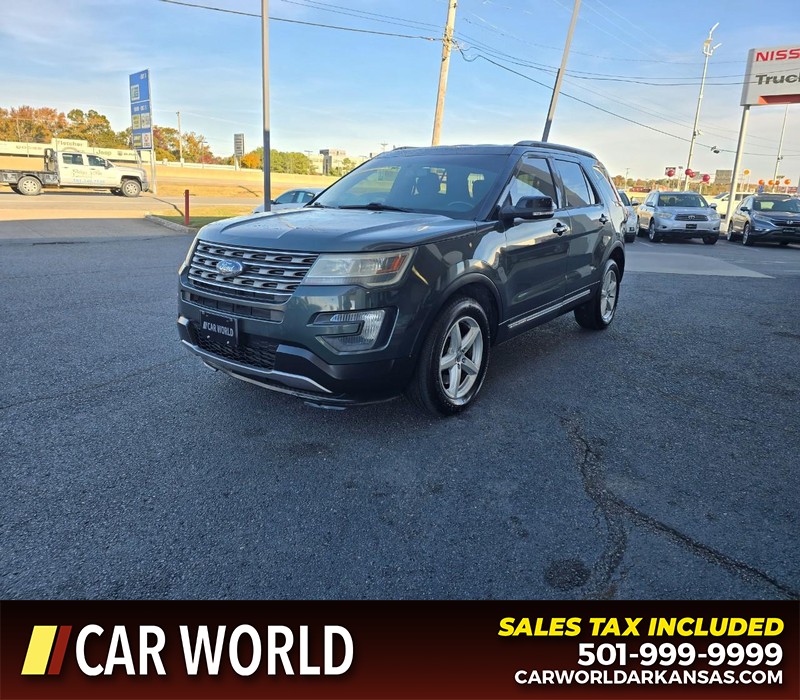 Ford Explorer Vehicle Full-screen Gallery Image 3