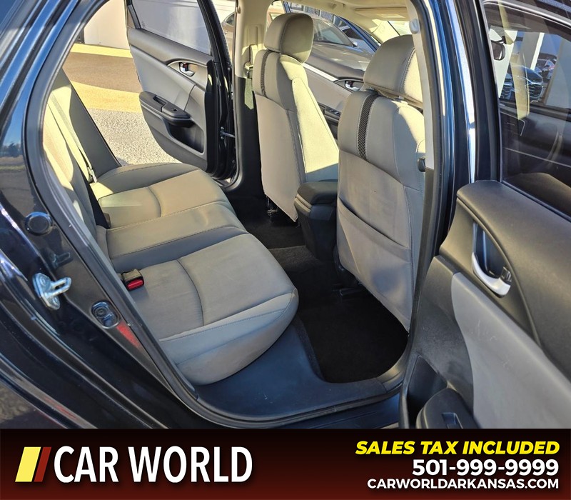 Honda Civic Sedan Vehicle Full-screen Gallery Image 12