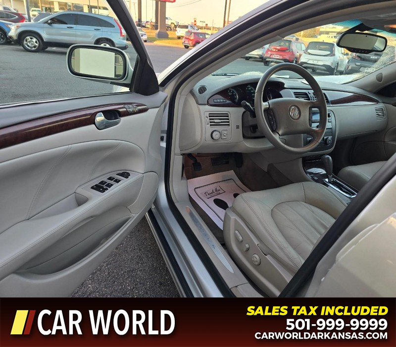 Buick Lucerne Vehicle Full-screen Gallery Image 7