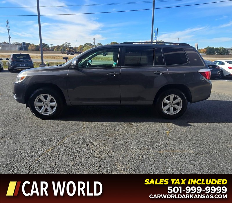 Toyota Highlander Vehicle Full-screen Gallery Image 4