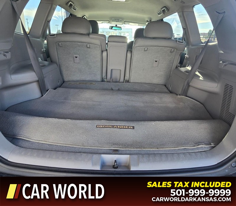 Toyota Highlander Vehicle Full-screen Gallery Image 16