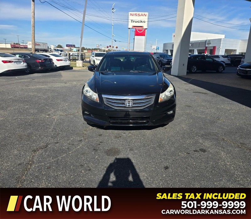 Honda Accord Sedan Vehicle Full-screen Gallery Image 2