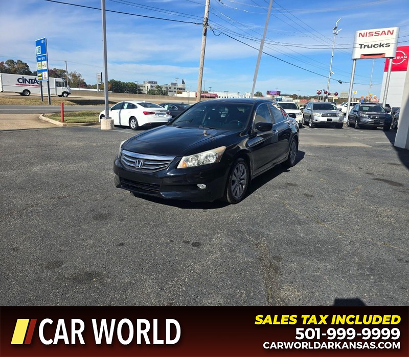 Honda Accord Sedan Vehicle Full-screen Gallery Image 3