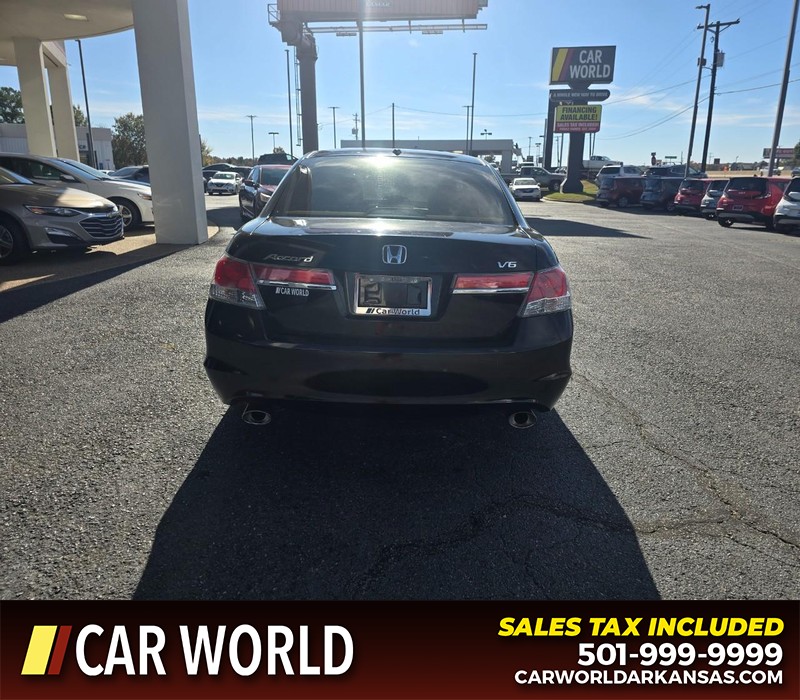 Honda Accord Sedan Vehicle Full-screen Gallery Image 5