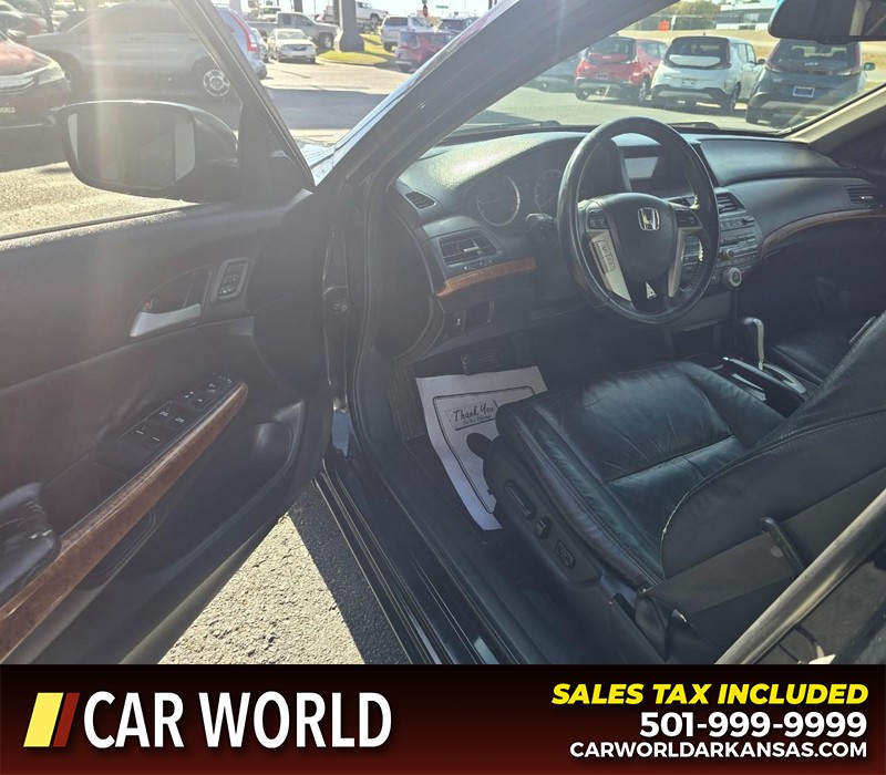 Honda Accord Sedan Vehicle Full-screen Gallery Image 7