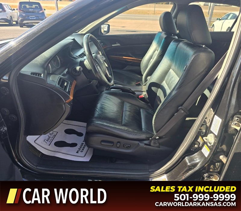 Honda Accord Sedan Vehicle Full-screen Gallery Image 8