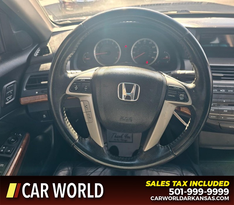 Honda Accord Sedan Vehicle Full-screen Gallery Image 14