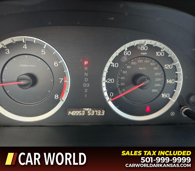 Honda Accord Sedan Vehicle Full-screen Gallery Image 15