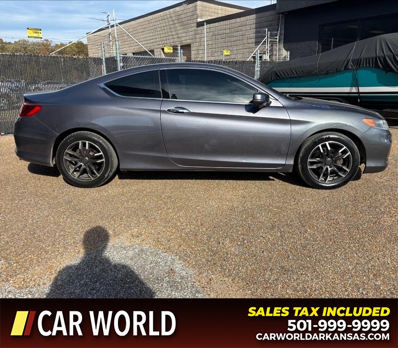 Honda Accord Coupe Vehicle Full-screen Gallery Image 2