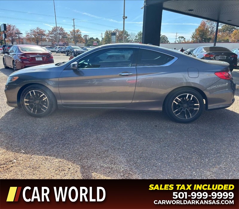 Honda Accord Coupe Vehicle Full-screen Gallery Image 8