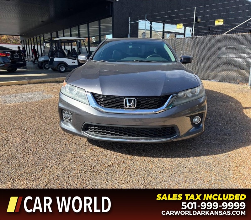 Honda Accord Coupe Vehicle Full-screen Gallery Image 10