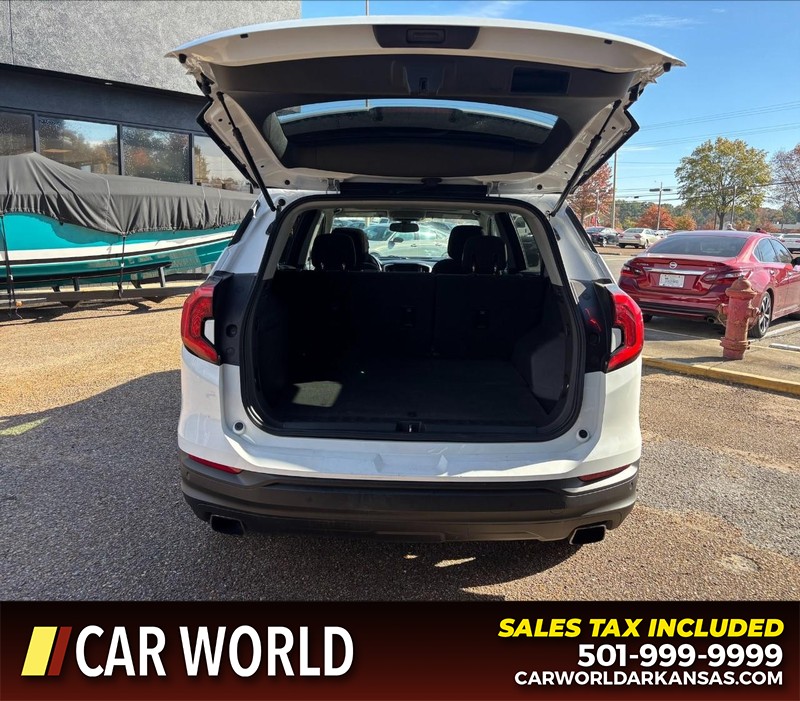 GMC Terrain Vehicle Full-screen Gallery Image 5