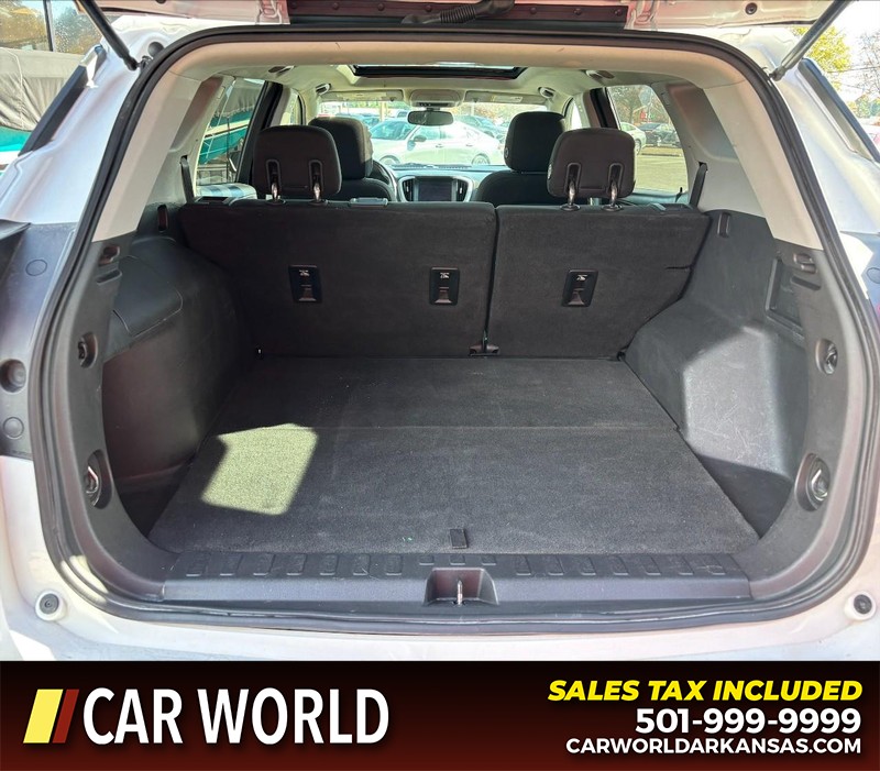 GMC Terrain Vehicle Full-screen Gallery Image 6