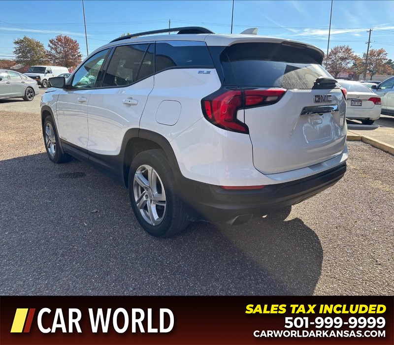 GMC Terrain Vehicle Full-screen Gallery Image 7