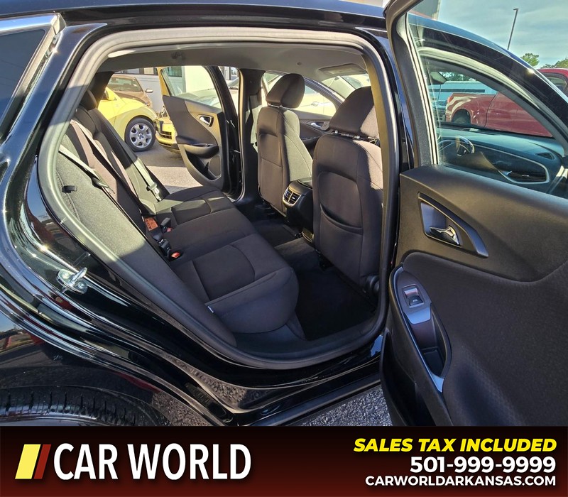 Chevrolet Malibu Vehicle Full-screen Gallery Image 13