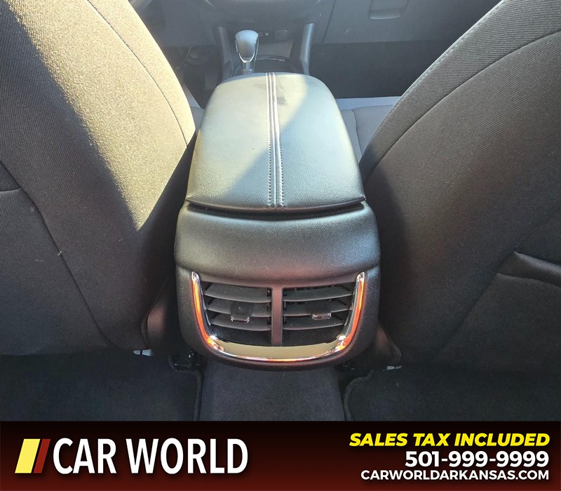 Chevrolet Malibu Vehicle Full-screen Gallery Image 20