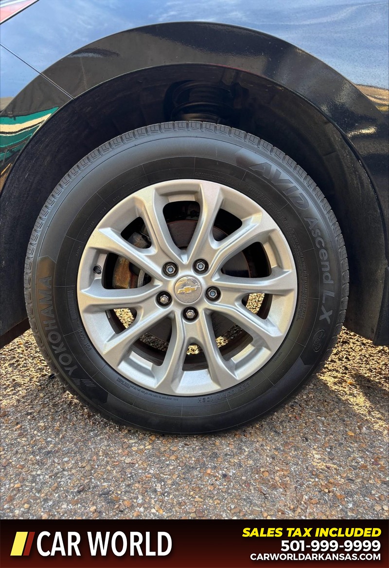 Chevrolet Equinox Vehicle Full-screen Gallery Image 11