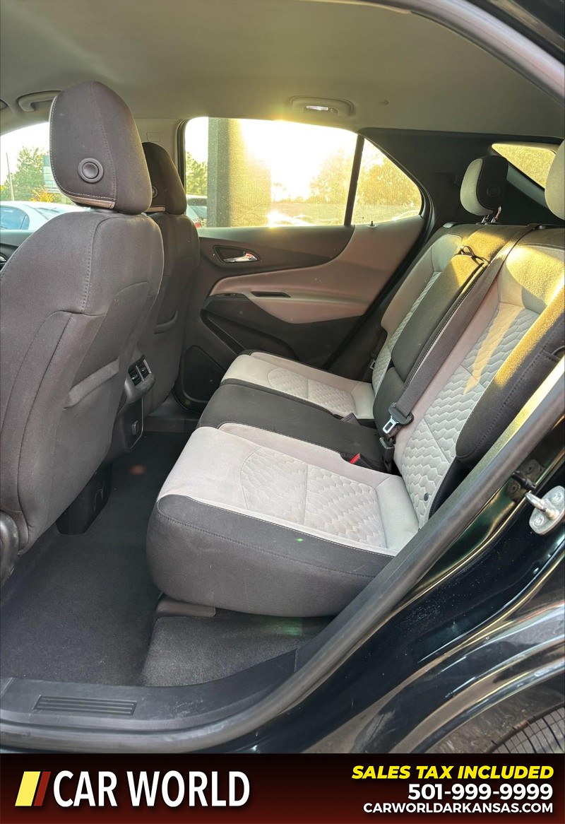 Chevrolet Equinox Vehicle Full-screen Gallery Image 15