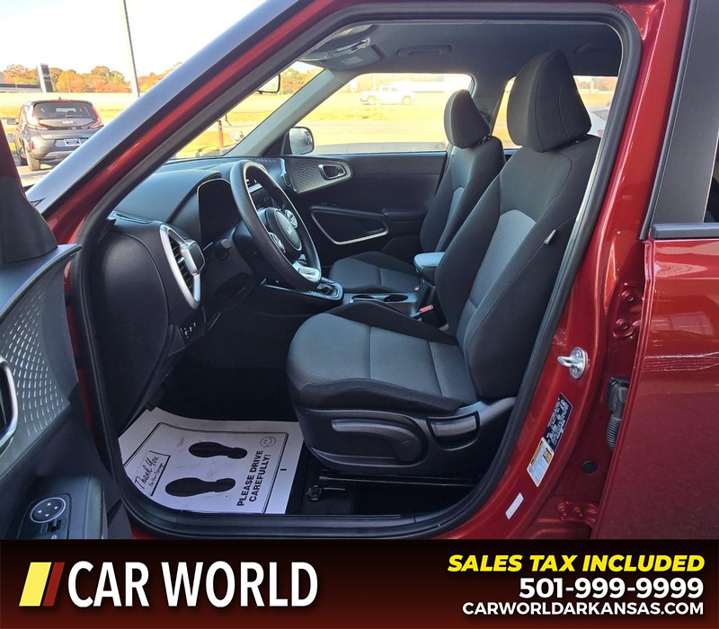 Kia Soul Vehicle Full-screen Gallery Image 9