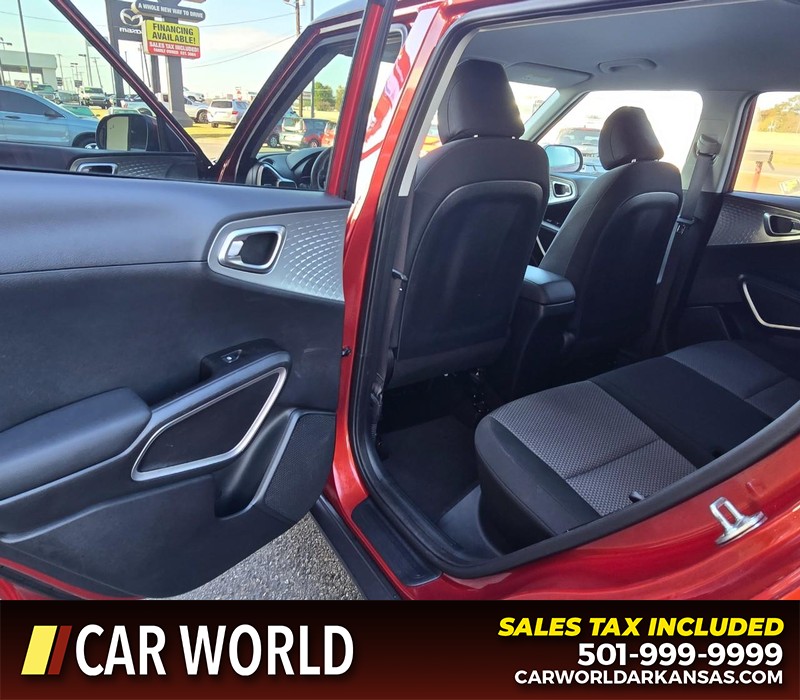 Kia Soul Vehicle Full-screen Gallery Image 10