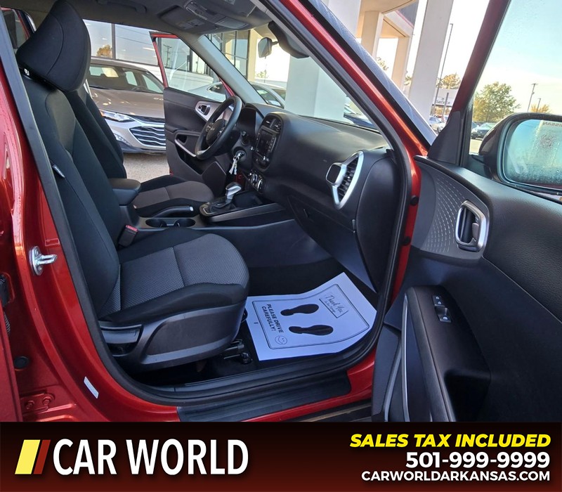 Kia Soul Vehicle Full-screen Gallery Image 12