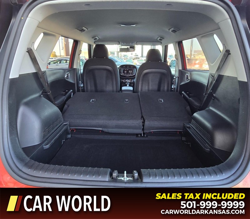 Kia Soul Vehicle Full-screen Gallery Image 15