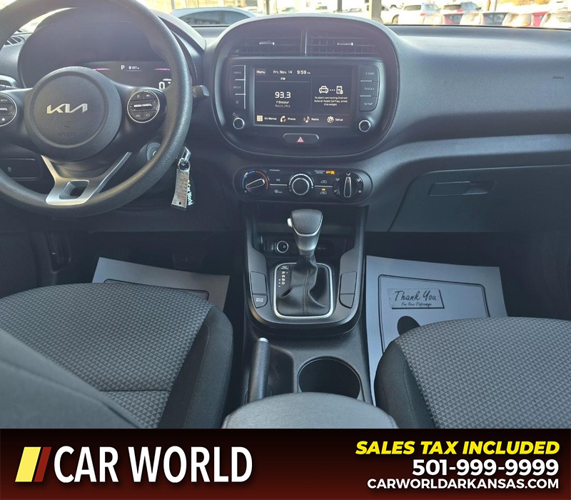 Kia Soul Vehicle Full-screen Gallery Image 19