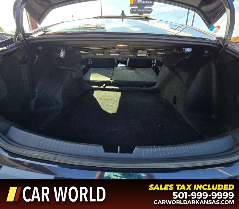 Chevrolet Malibu Vehicle Full-screen Gallery Image 14