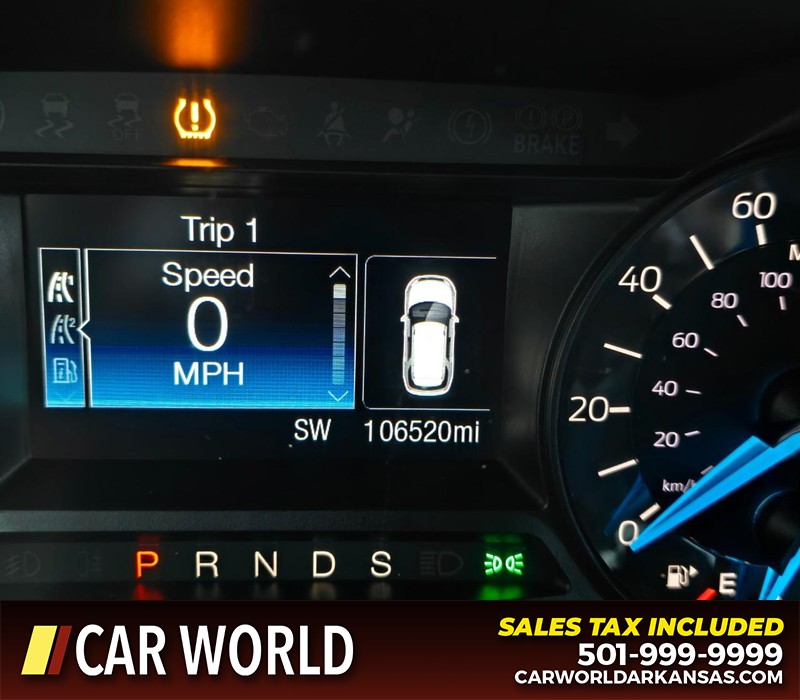 Ford Explorer Vehicle Full-screen Gallery Image 19