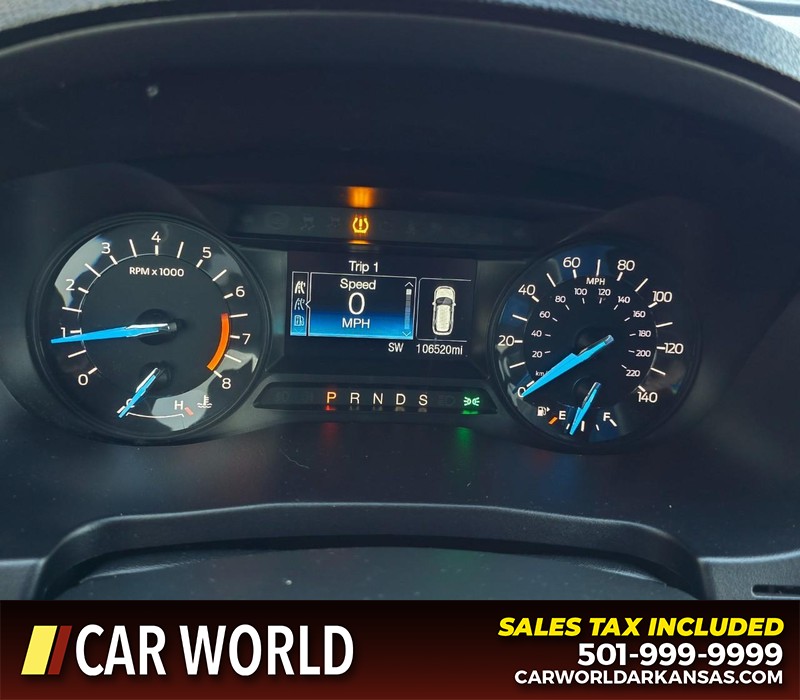 Ford Explorer Vehicle Full-screen Gallery Image 20