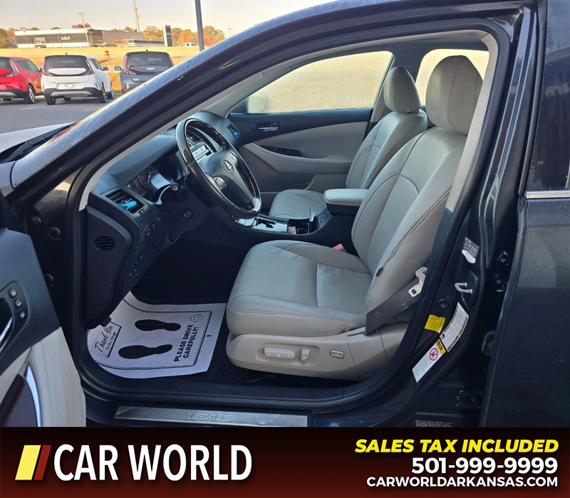 Lexus ES 350 Vehicle Full-screen Gallery Image 8