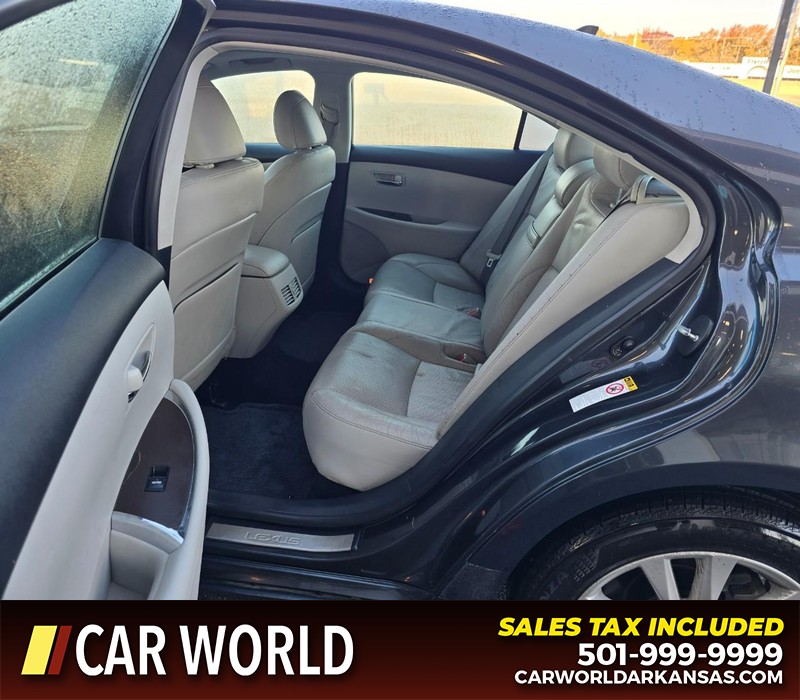 Lexus ES 350 Vehicle Full-screen Gallery Image 10