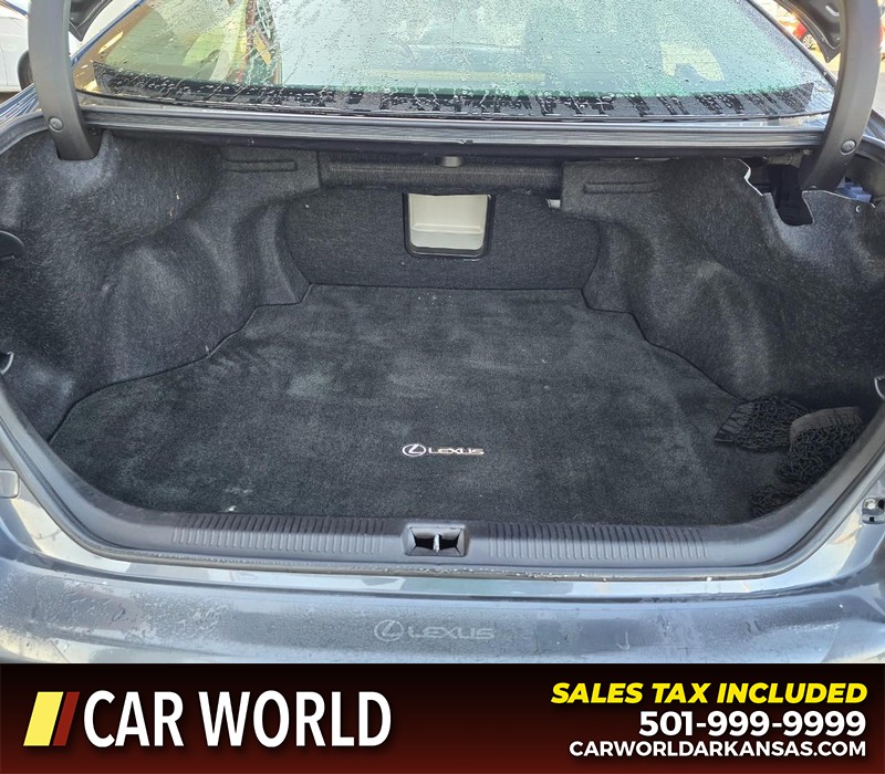 Lexus ES 350 Vehicle Full-screen Gallery Image 13