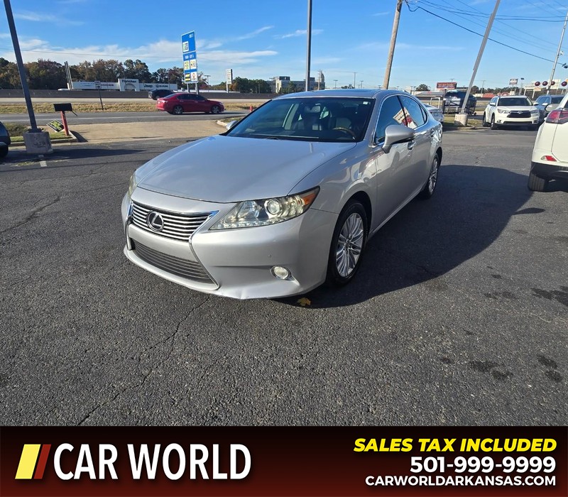 Lexus ES 350 Vehicle Full-screen Gallery Image 3